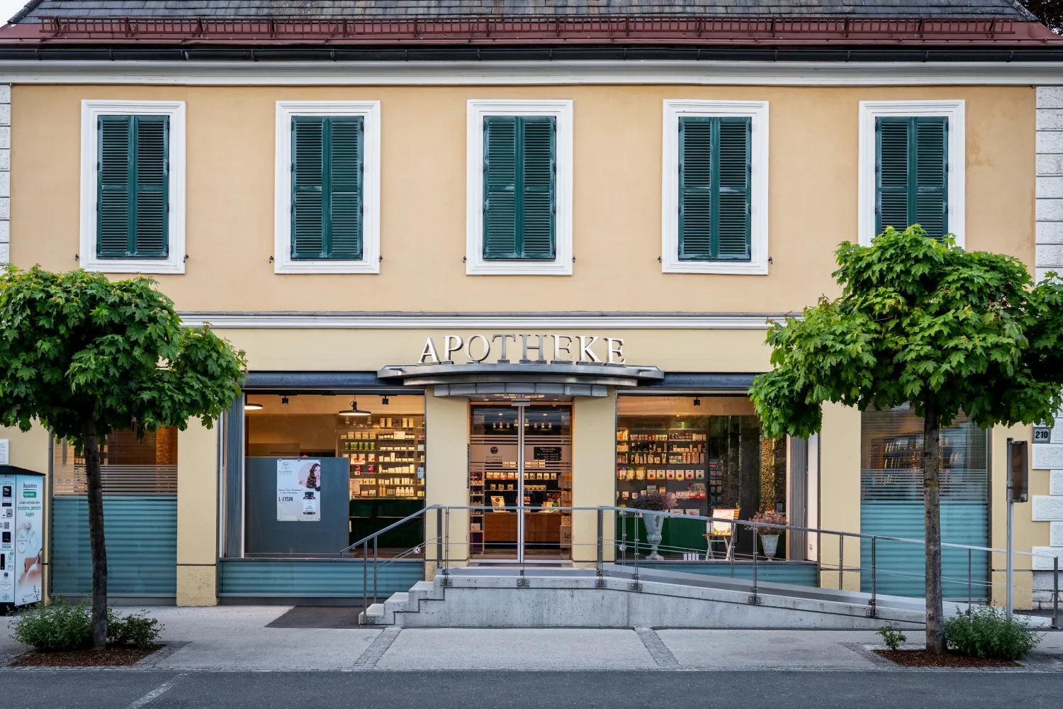 St. Anna Apotheke Pörtschach Aussenansicht